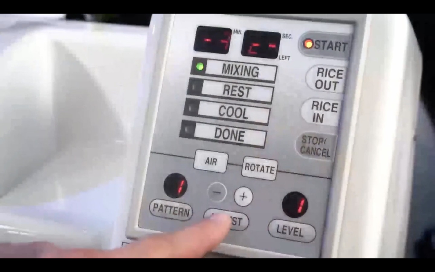 MIXER RISO Kubota: L'Essenziale per la Preparazione Perfetta del Sushi